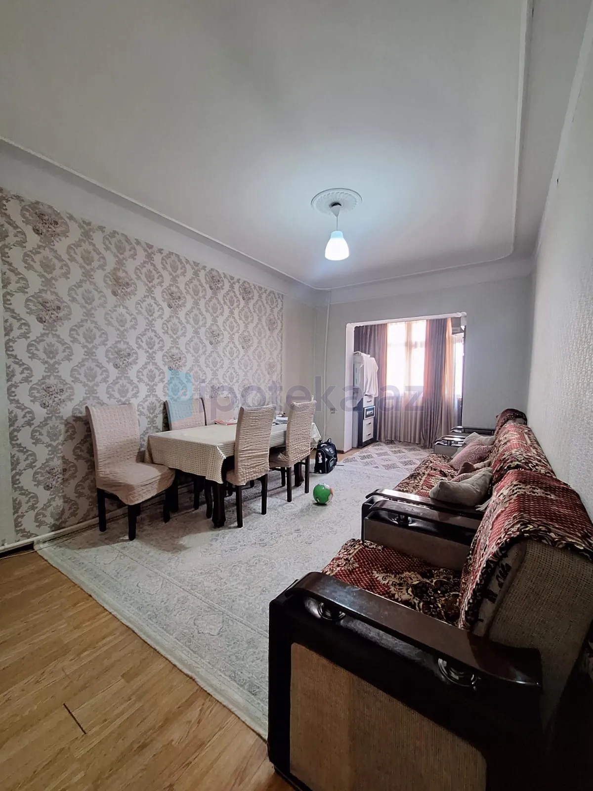 Satılır 2 otaqlı köhnə tikili 70 m² — Bakı, Yeni Günəşli 2 otaq 70.00 m²