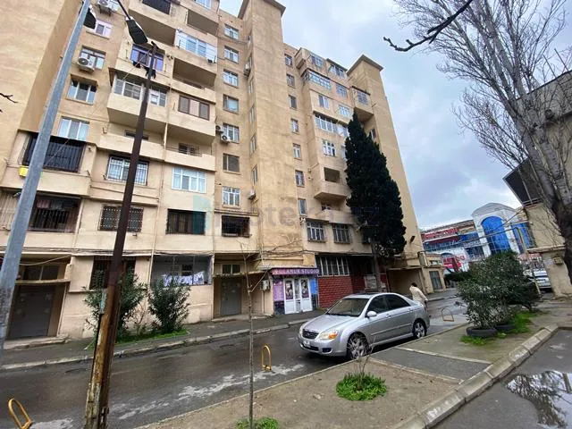 Satılır 4 otaqlı köhnə tikili 95 m² — Bakı, Bakıxanov 4 otaq 95.00 m²