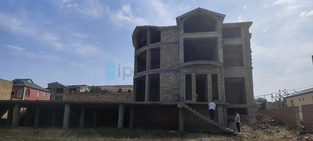 Satılır 8 otaqlı həyət evi 800 m² — Bakı, Novxanı 8 otaq 800.00 m²