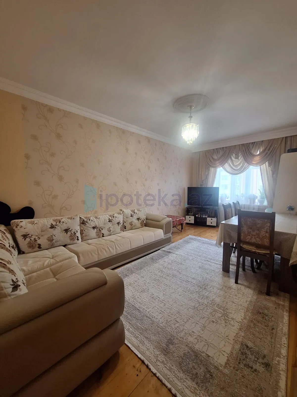 Satılır 3 otaqlı köhnə tikili 70 m² — Bakı, Yeni Günəşli 3 otaq 70.00 m²