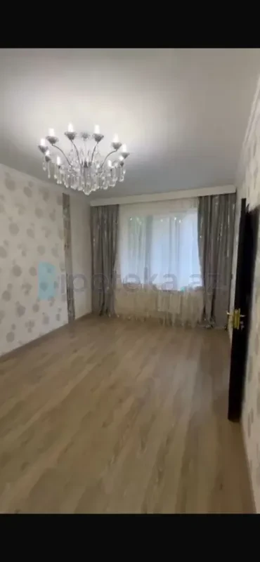 Satılır 2 otaqlı köhnə tikili 35 m²