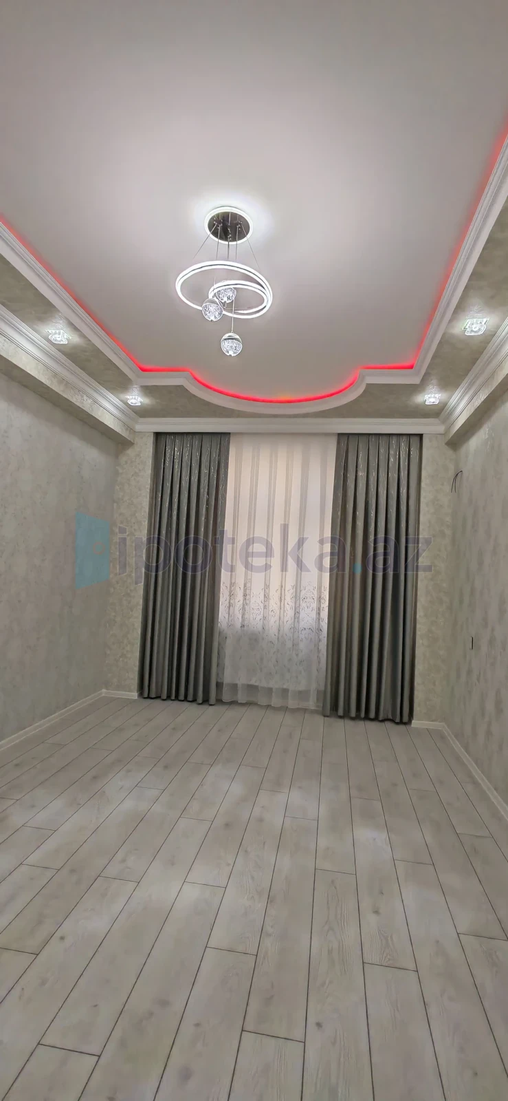 Satılır 3 otaqlı yeni tikili 86 m²