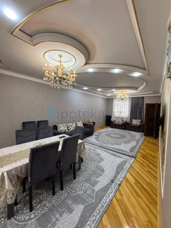 Satılır 4 otaqlı həyət evi 200 m²