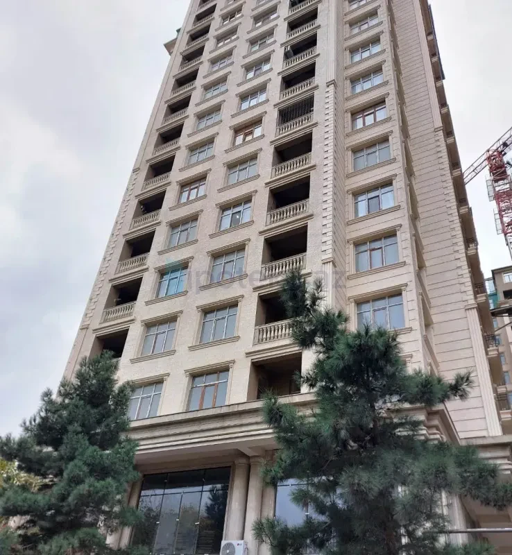 Satılır 2 otaqlı yeni tikili 87 m²