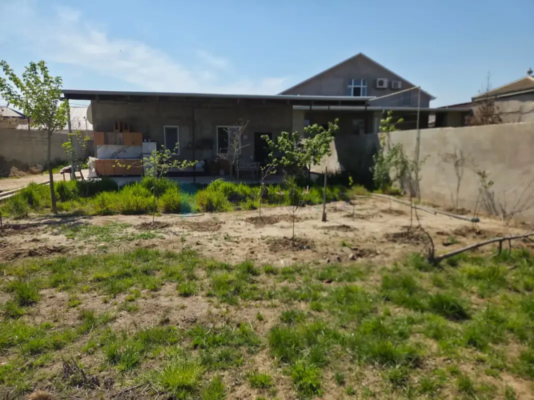 Satılır 4 otaqlı həyət evi 130 m²