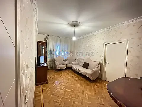 Satılır 5 otaqlı köhnə tikili 120 m² — Bakı 5 otaq 120.00 m²