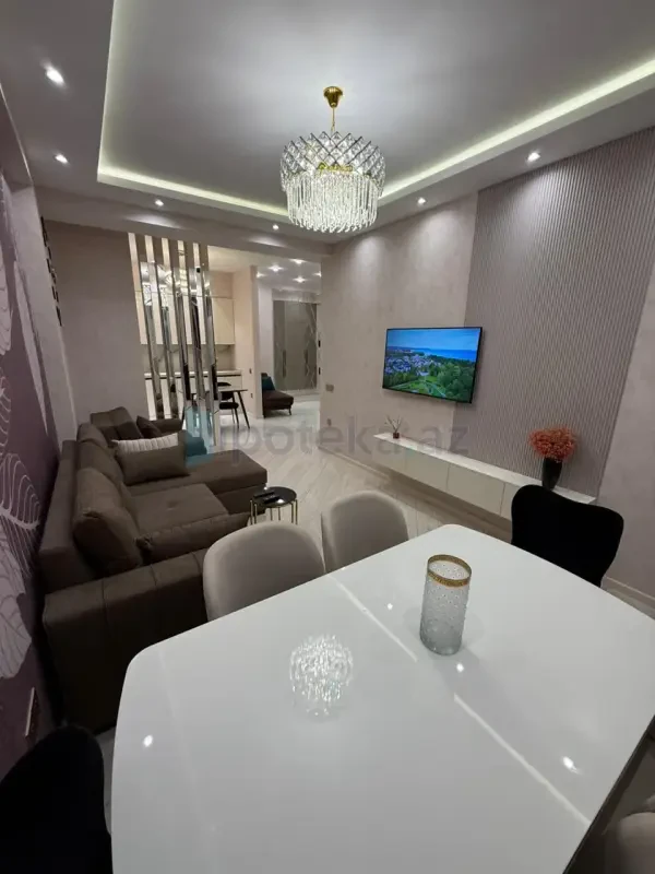 Satılır 2 otaqlı yeni tikili 71 m²