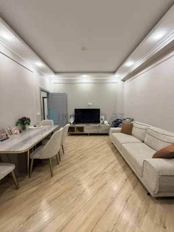 Satılır 2 otaqlı yeni tikili 65 m²