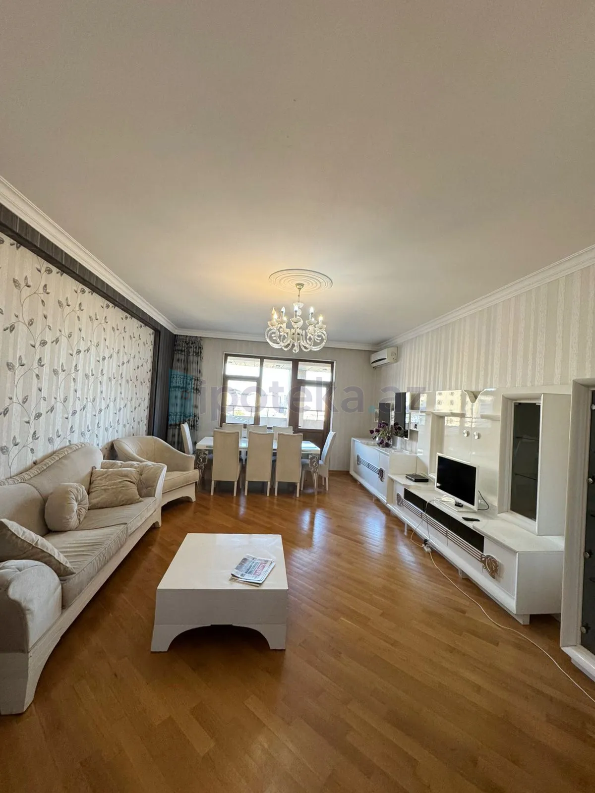 Satılır 4 otaqlı yeni tikili 182 m²