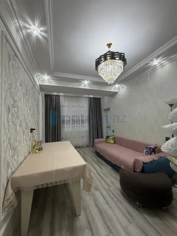 Satılır 3 otaqlı yeni tikili 90 m²
