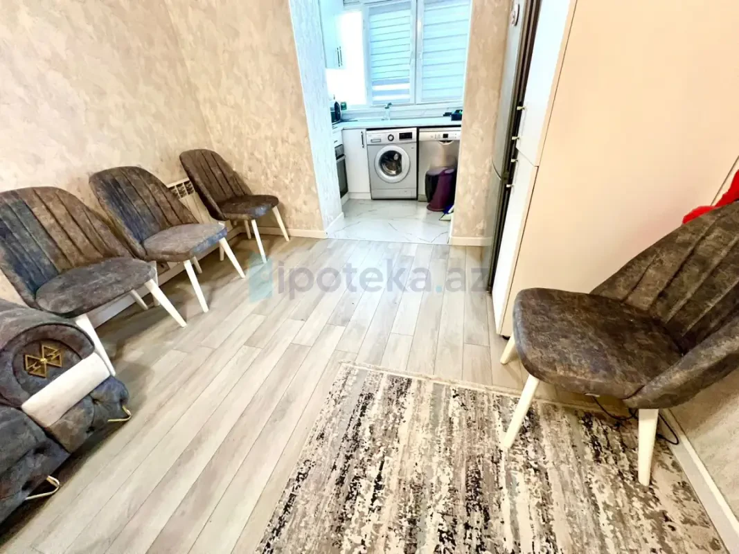 Satılır 2 otaqlı köhnə tikili 35 m²