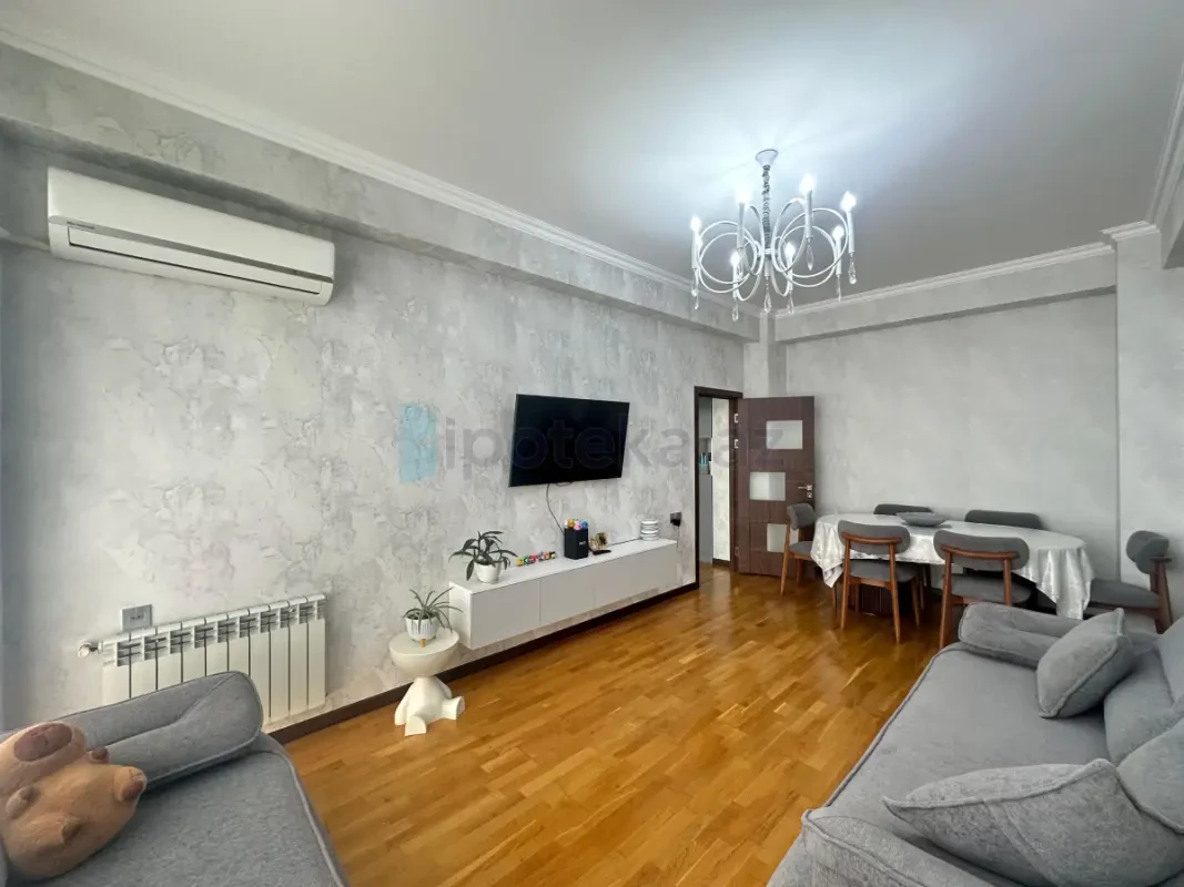Satılır 2 otaqlı yeni tikili 70 m²