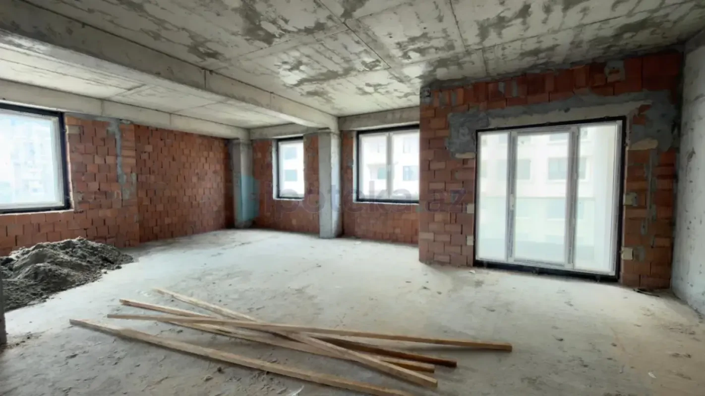 Satılır 3 otaqlı yeni tikili 136 m²