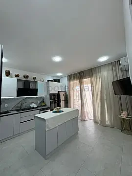 Satılır 4 otaqlı həyət evi 100 m² — Bakı 4 otaq 100.00 m²