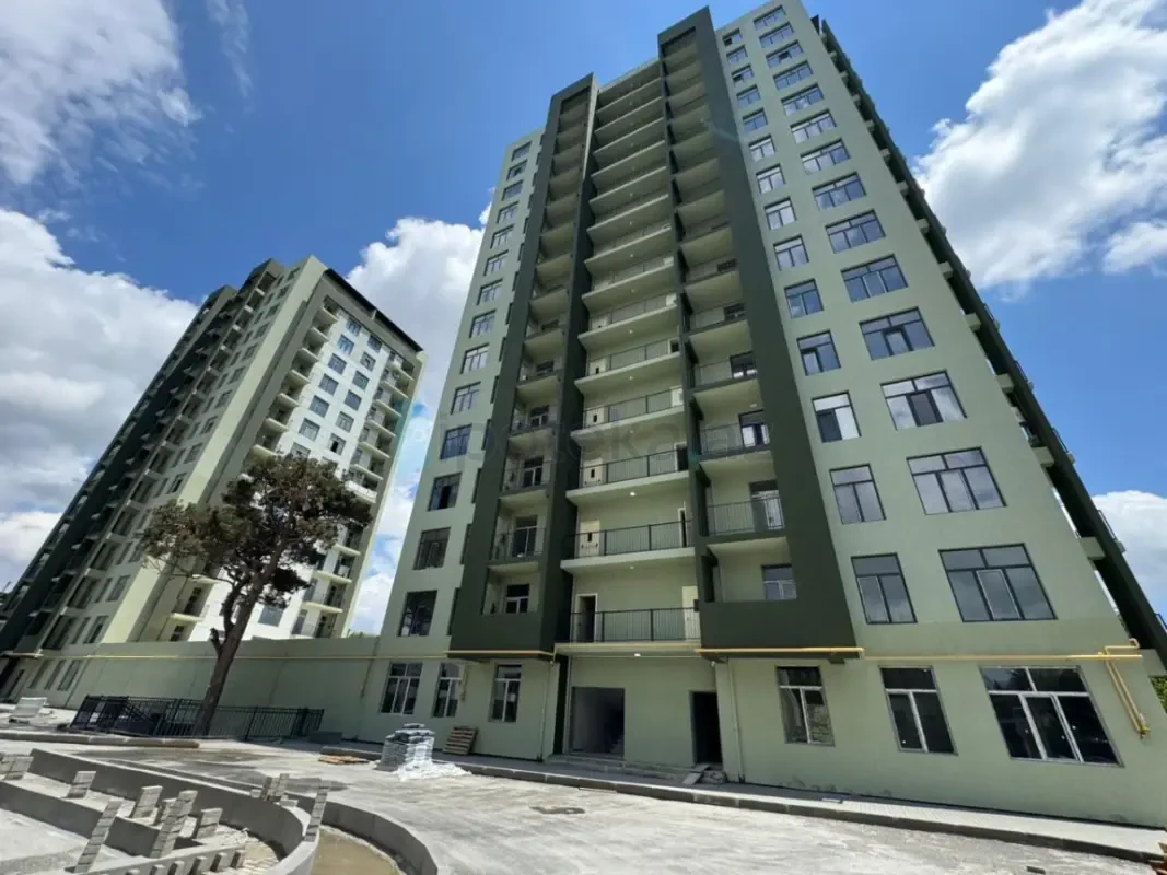 Satılır 3 otaqlı yeni tikili 125 m²