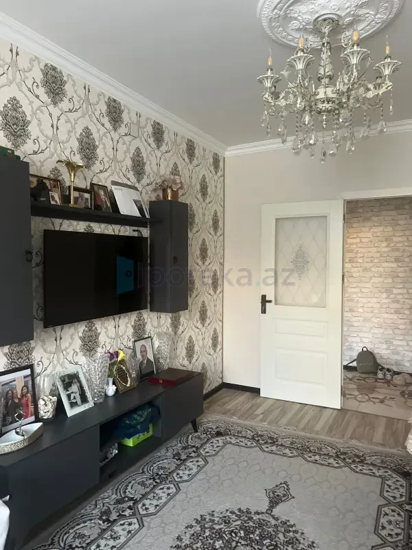 Satılır 2 otaqlı köhnə tikili 55 m²