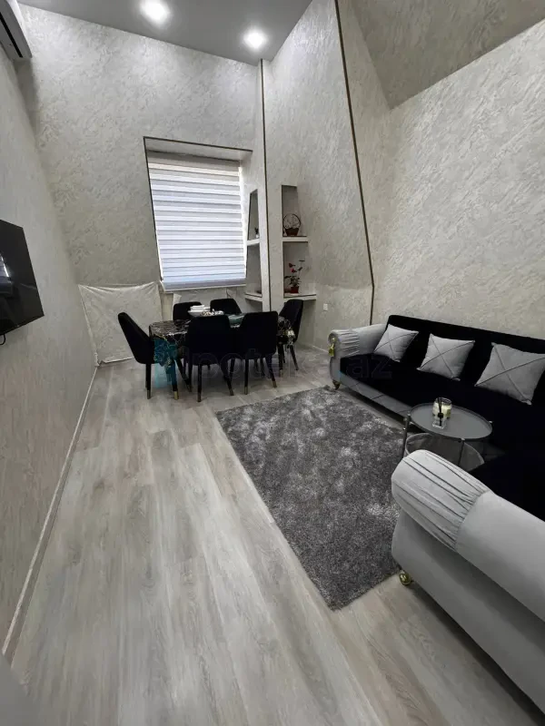 Satılır 2 otaqlı yeni tikili 50 m²