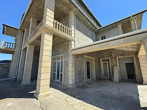 Satılır 7 otaqlı həyət evi 650 m² — Bakı, Masazır 7 otaq 650.00 m²