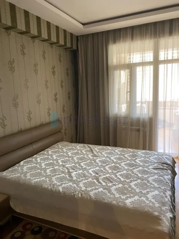 Satılır 2 otaqlı yeni tikili 70 m²