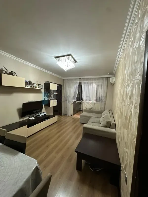 Satılır 3 otaqlı köhnə tikili 45 m²