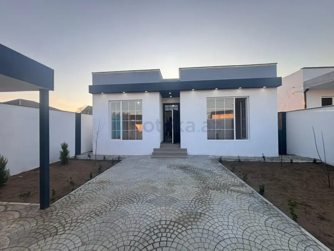 Satılır 4 otaqlı mənzil 100 m²
