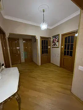 Satılır 3 otaqlı köhnə tikili 70 m² — Bakı, Nizami 3 otaq 70.00 m²