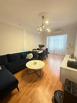 Satılır 3 otaqlı köhnə tikili 90 m² — Bakı 3 otaq 90.00 m²