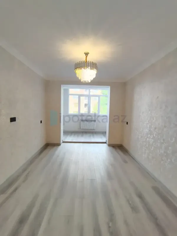 Satılır 2 otaqlı köhnə tikili 60 m²