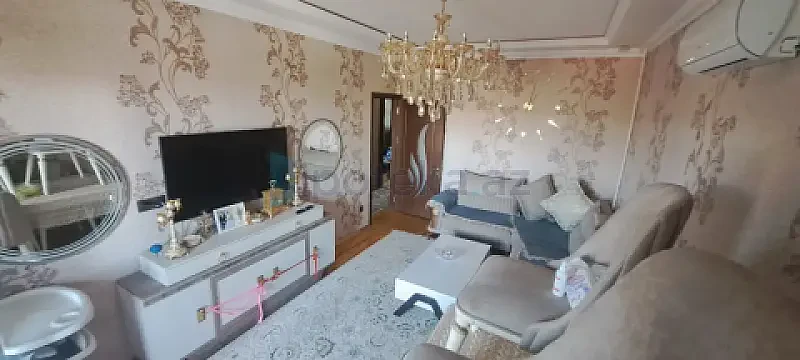 Satılır 3 otaqlı köhnə tikili 74 m² — Bakı, Qaraçuxur 3 otaq 74.00 m²