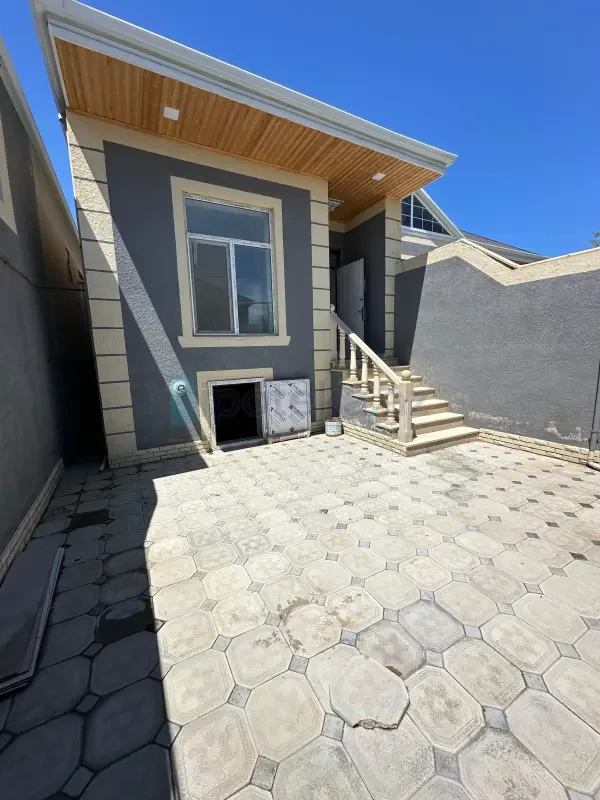 Satılır 2 otaqlı həyət evi 90 m²
