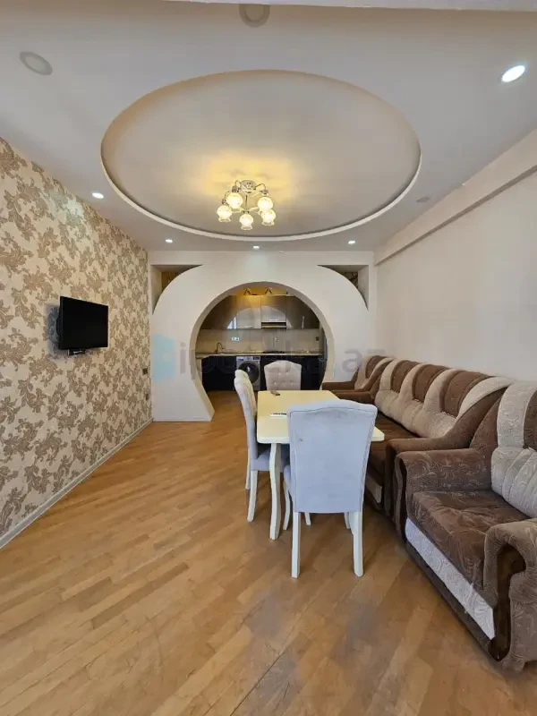 Satılır 2 otaqlı yeni tikili 60 m²