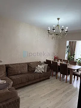 Satılır 3 otaqlı köhnə tikili 70 m² — Bakı, Bakıxanov 3 otaq 70.00 m²
