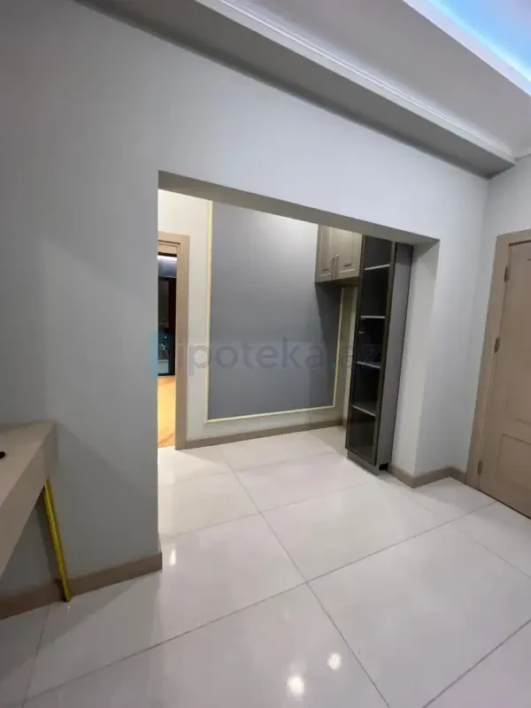 Satılır 2 otaqlı yeni tikili 61 m²