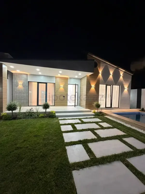 Satılır 4 otaqlı mənzil 150 m²