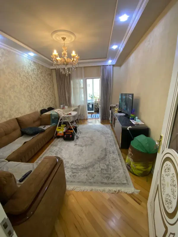 Satılır 3 otaqlı yeni tikili 74 m²
