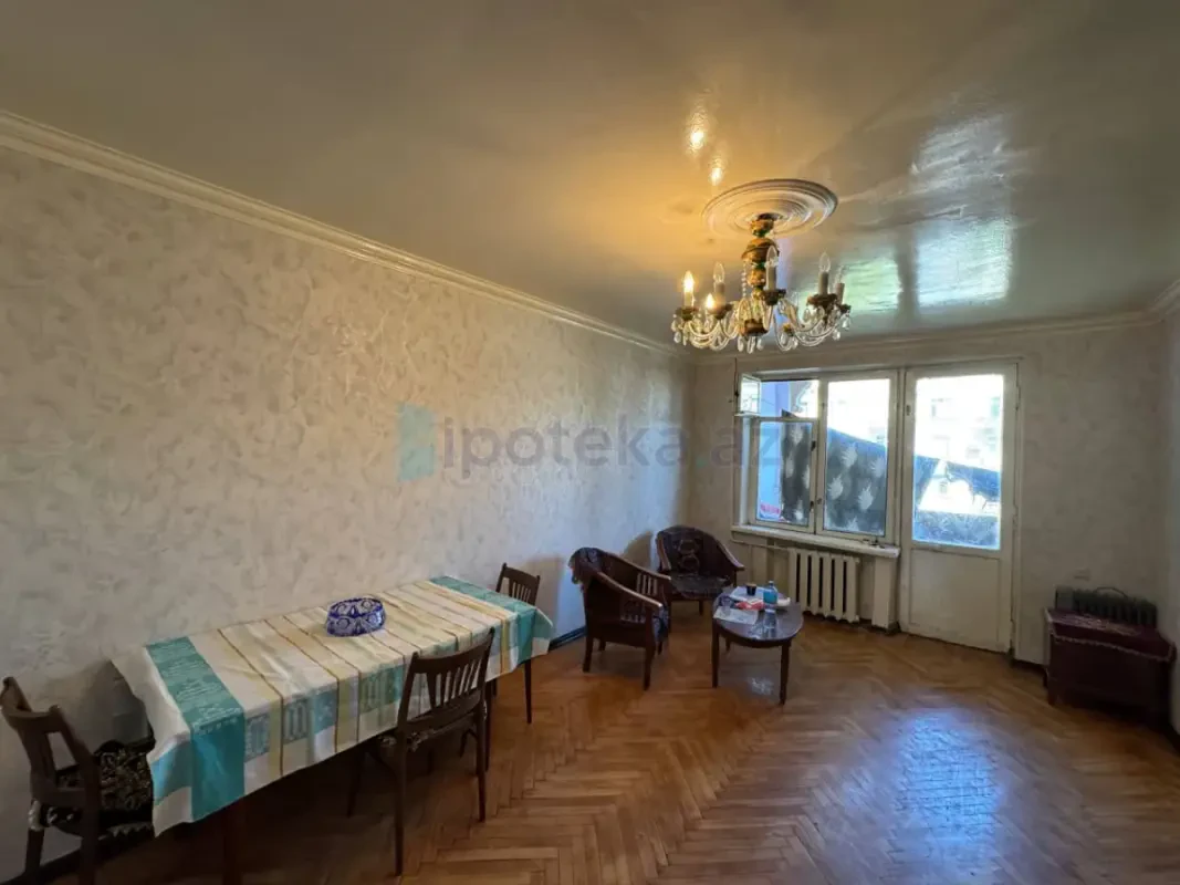 Satılır 3 otaqlı köhnə tikili 75 m²