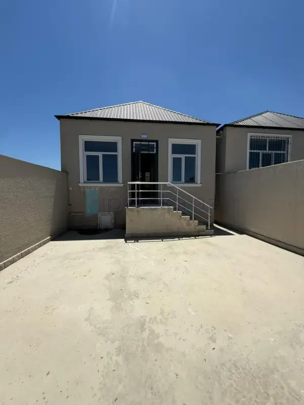 Satılır 3 otaqlı həyət evi 60 m²