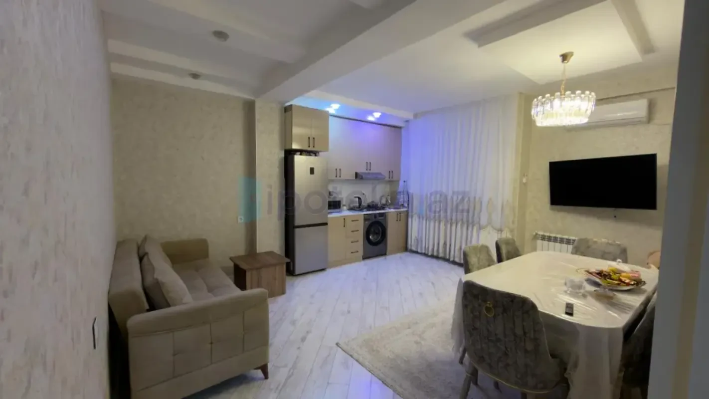 Satılır 2 otaqlı köhnə tikili 50 m²
