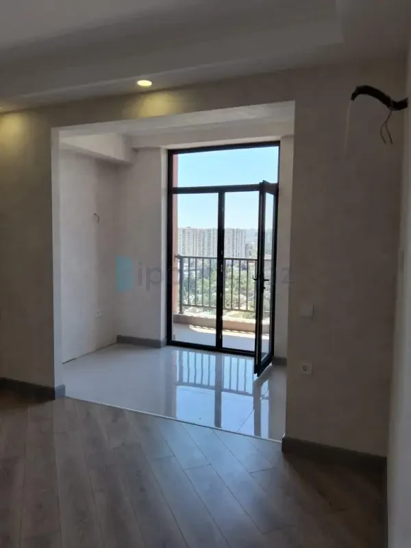 Satılır 2 otaqlı yeni tikili 61 m²
