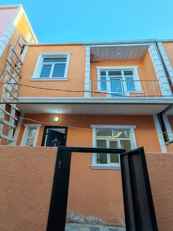 Satılır 4 otaqlı həyət evi 120 m²