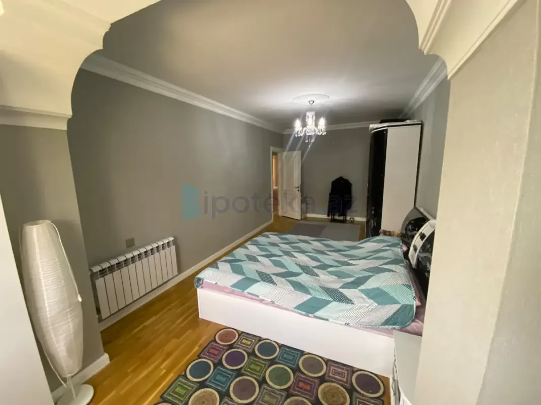 Satılır 3 otaqlı köhnə tikili 85 m²