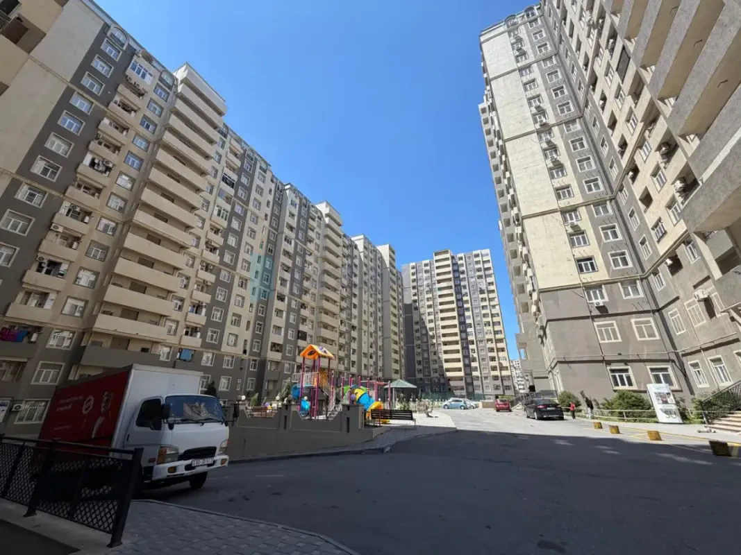 Satılır 3 otaqlı yeni tikili 69 m²