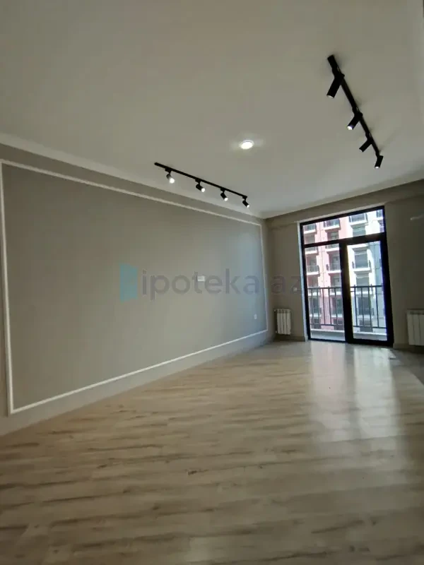 Satılır 2 otaqlı yeni tikili 83 m²