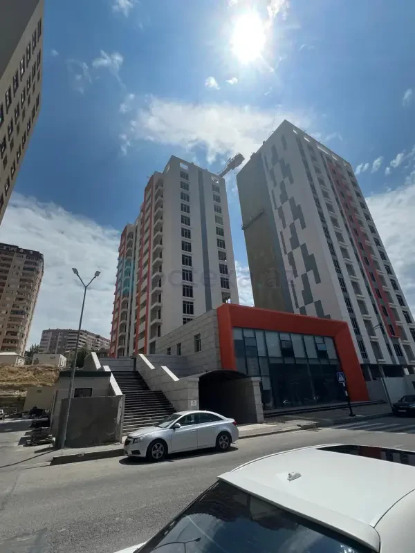 Satılır 2 otaqlı yeni tikili 71.1 m²