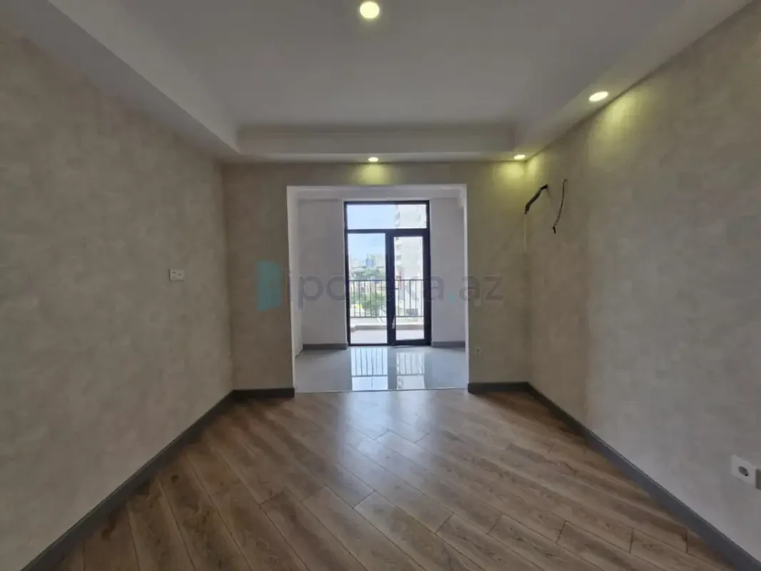 Satılır 2 otaqlı yeni tikili 60 m²
