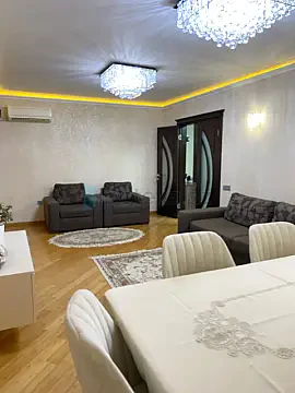 Satılır 4 otaqlı köhnə tikili 100 m² — Bakı, Yasamal 4 otaq 100.00 m²