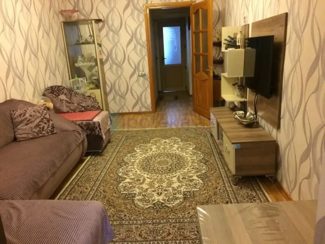 Satılır 3 otaqlı köhnə tikili 55 m²