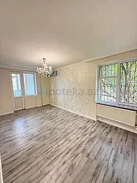 Satılır 3 otaqlı köhnə tikili 70 m² — Bakı, Nərimanov 3 otaq 70.00 m²