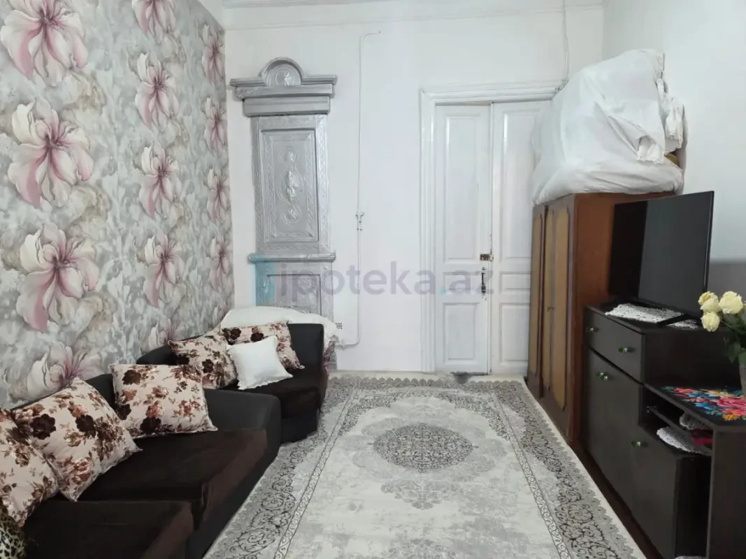 Satılır 2 otaqlı köhnə tikili 40 m²