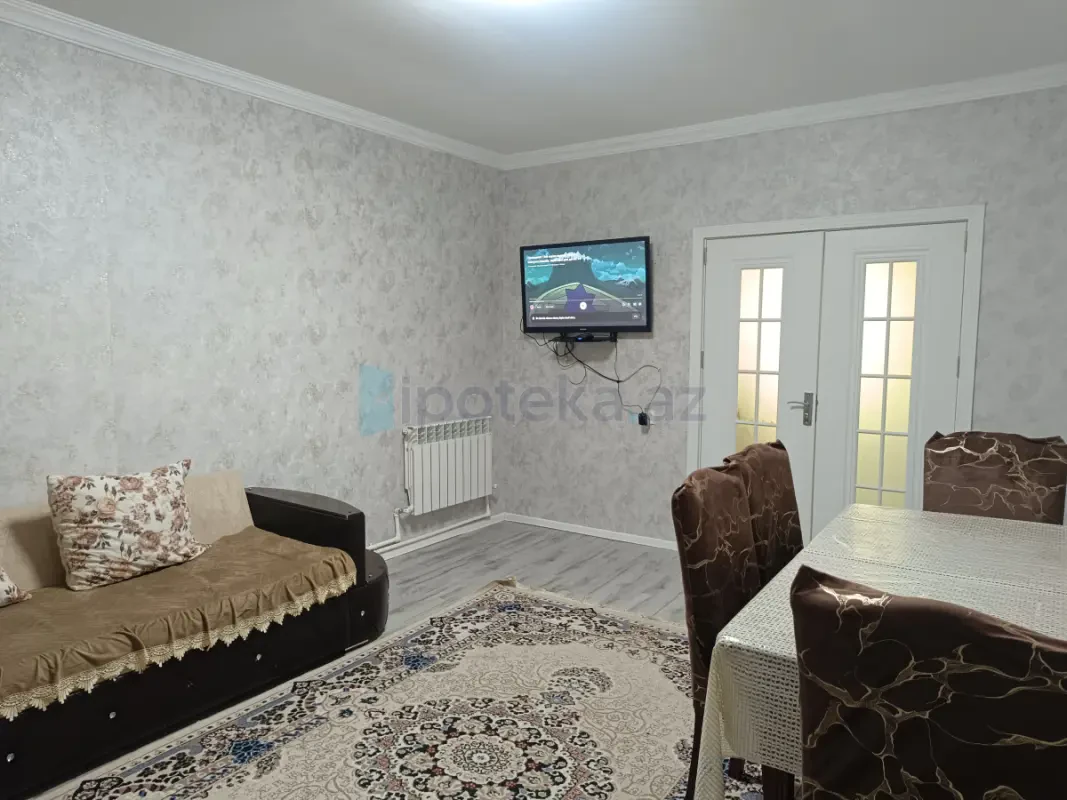 Satılır 5 otaqlı köhnə tikili 90 m²